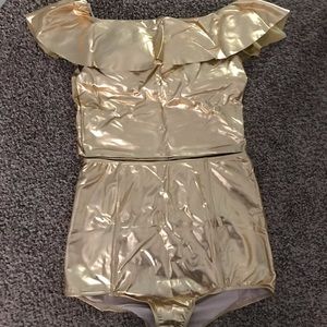 Kortni Jeane metallic gold top